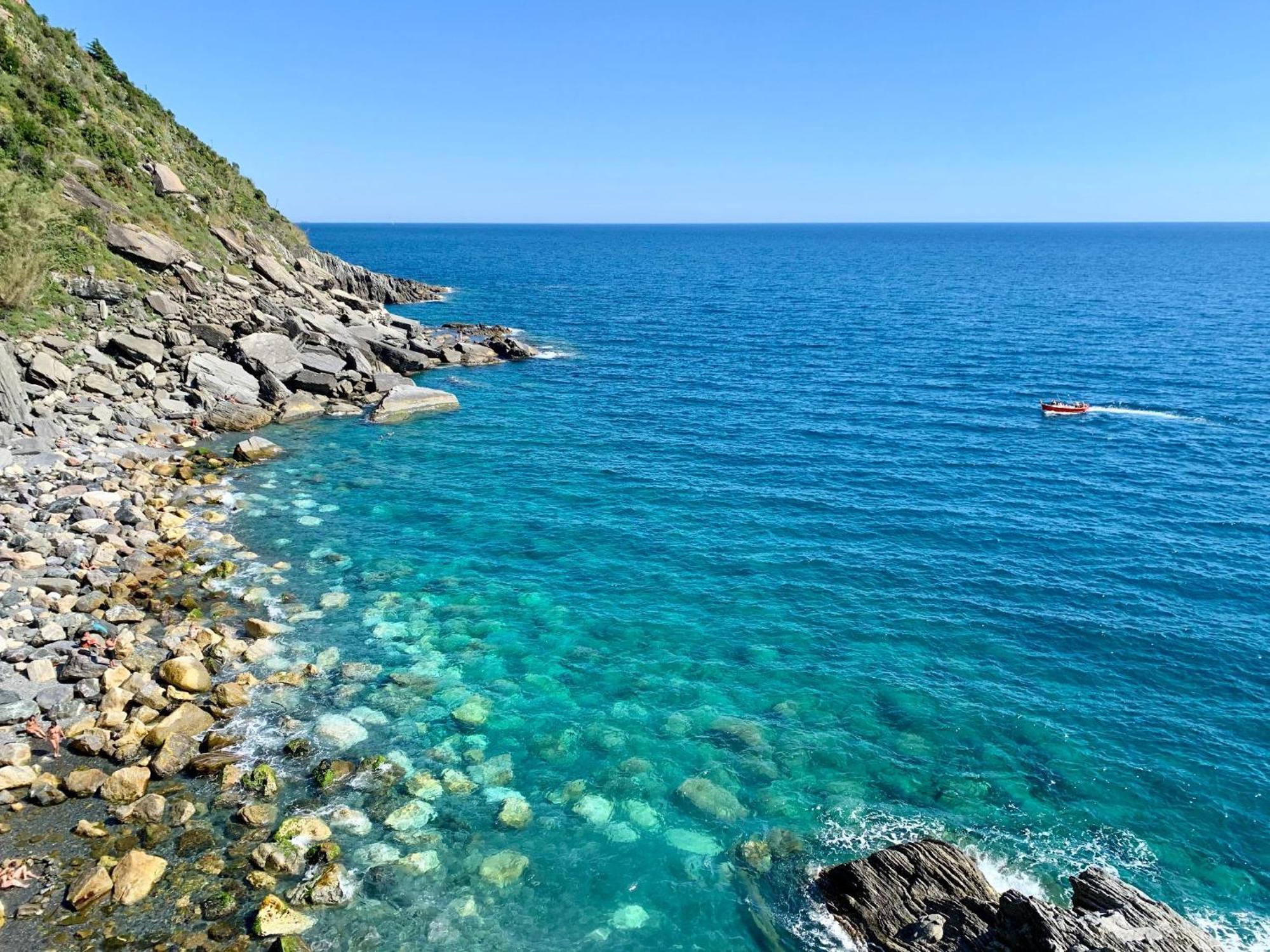 Апартаменты Carattino 12 Idyllic Seafront Retreat Вернацца Экстерьер фото